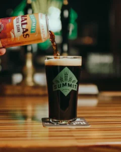Summit Brewing Nialas Irish Dark-1